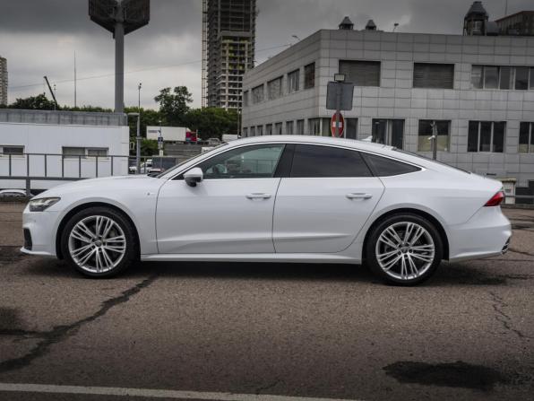 Audi A7 II (4K) с пробегом 2018 года, цена 5 089 000 рублей, 107046 км, лифтбек, Автокод Объявления
