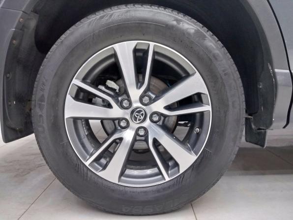 Toyota RAV4 IV (XA40) Рестайлинг с пробегом 2016 года, цена 1 990 000 рублей, 211950 км, внедорожник, Автокод Объявления