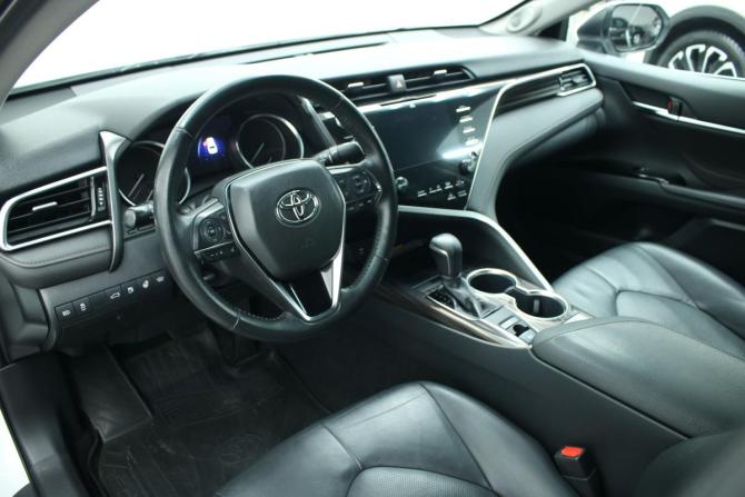 Toyota Camry VIII (XV70) с пробегом 2018 года, цена 2 575 000 рублей, 171797 км, седан, Автокод Объявления