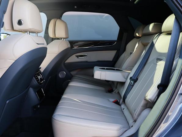 Bentley Bentayga I Рестайлинг с пробегом 2021 года, цена 17 900 000 рублей, 60696 км, внедорожник, Автокод Объявления