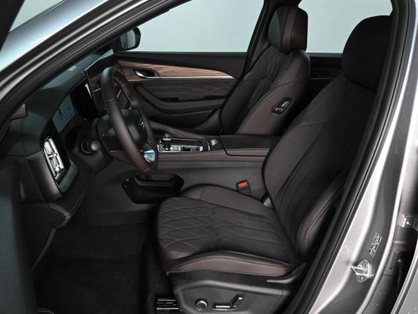 Geely Monjaro I Рестайлинг 2 с пробегом 2026 года, цена 4 499 000 рублей, 40 км, внедорожник, Автокод Объявления