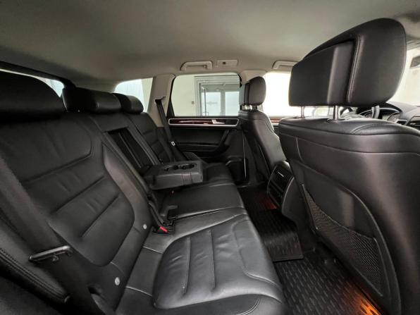 Volkswagen Touareg II с пробегом 2012 года, цена 1 899 000 рублей, 213578 км, внедорожник, Автокод Объявления