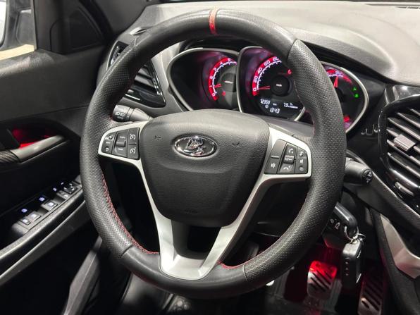 Lada (ВАЗ) Vesta I с пробегом 2019 года, цена 1 025 000 рублей, 72320 км, седан, Автокод Объявления