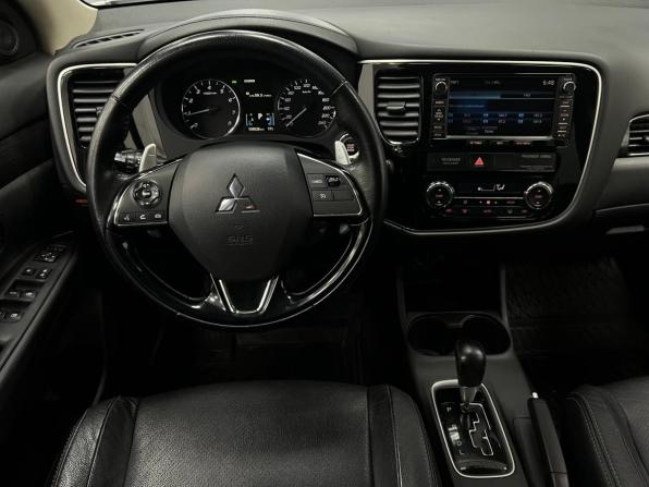 Mitsubishi Outlander III Рестайлинг 2 с пробегом 2015 года, цена 1 899 000 рублей, 159511 км, внедорожник, Автокод Объявления