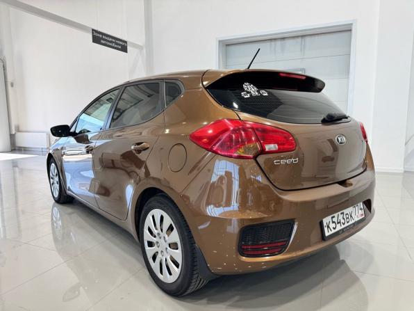 Kia Ceed II Рестайлинг с пробегом 2015 года, цена 1 195 000 рублей, 122225 км, хэтчбек, Автокод Объявления