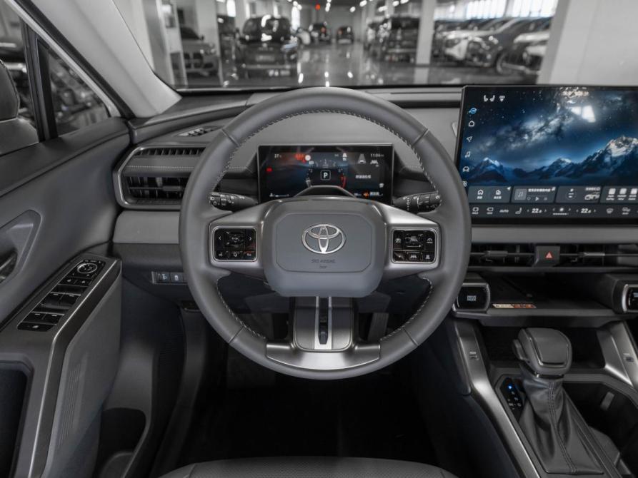Toyota RAV4 VI (XA60) Москва  - изображение 11