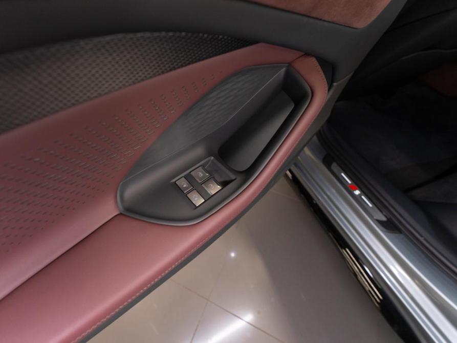 Audi A6 VI (C9) Москва  - изображение 15