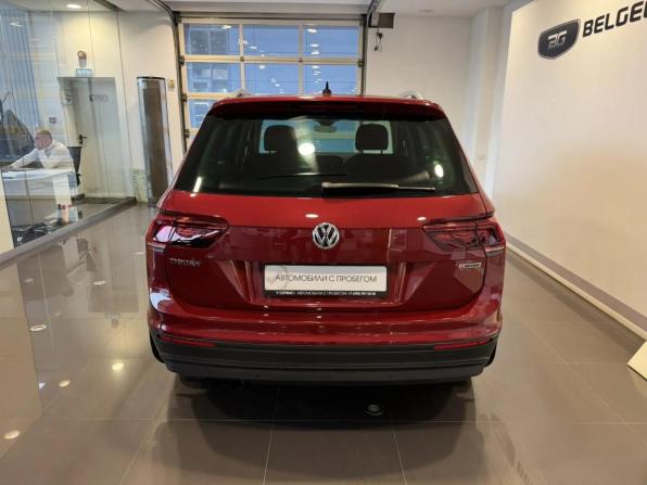 Volkswagen Tiguan II с пробегом 2020 года, цена 2 490 000 рублей, 98776 км, внедорожник, Автокод Объявления