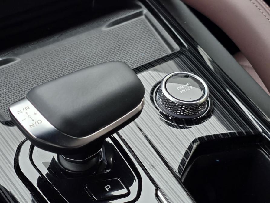 Geely Monjaro I Москва  - изображение 16