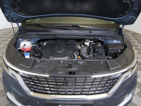 Kia Carnival IV с пробегом 2023 года, цена 3 950 000 рублей, 94000 км, минивэн, Автокод Объявления