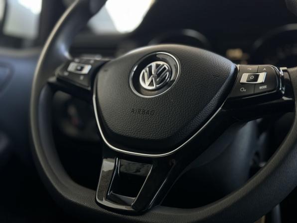 Volkswagen Jetta VI Рестайлинг с пробегом 2015 года, цена 849 000 рублей, 218265 км, седан, Автокод Объявления