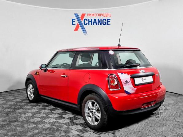 Mini Hatch II (R56) Рестайлинг с пробегом 2012 года, цена 970 000 рублей, 111076 км, хэтчбек, Автокод Объявления