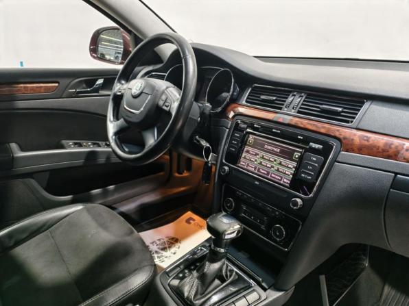 Skoda Superb II с пробегом 2012 года, цена 855 300 рублей, 299897 км, лифтбек, Автокод Объявления