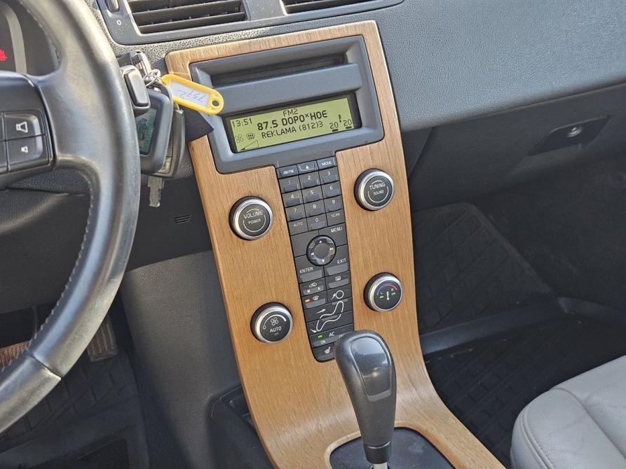 Volvo S40 II Рестайлинг Санкт-Петербург  - изображение 16