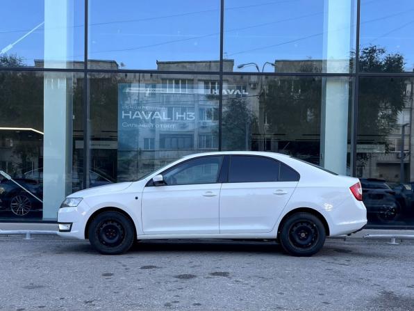 Skoda Rapid I с пробегом 2017 года, цена 995 000 рублей, 198668 км, лифтбек, Автокод Объявления