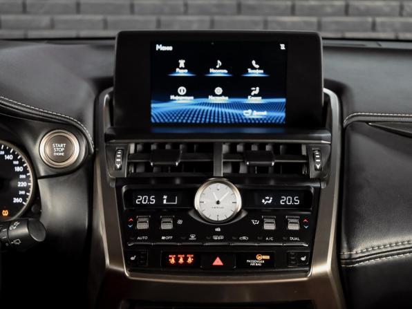 Lexus NX I Рестайлинг с пробегом 2017 года, цена 3 250 000 рублей, 65606 км, внедорожник, Автокод Объявления