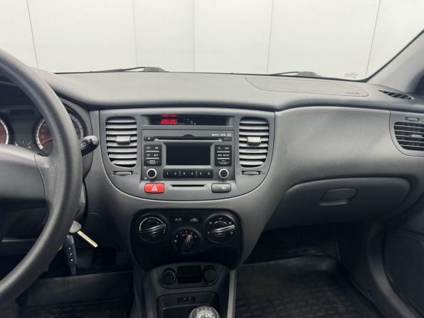 Kia Rio II Рестайлинг с пробегом 2010 года, цена 890 000 рублей, 36012 км, хэтчбек, Автокод Объявления