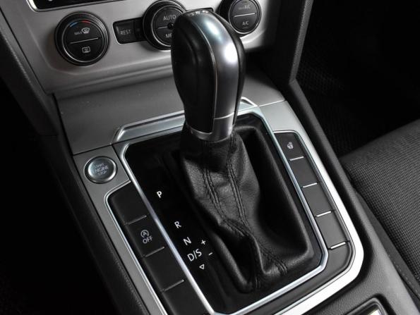 Volkswagen Passat B8 с пробегом 2017 года, цена 1 598 000 рублей, 140493 км, седан, Автокод Объявления
