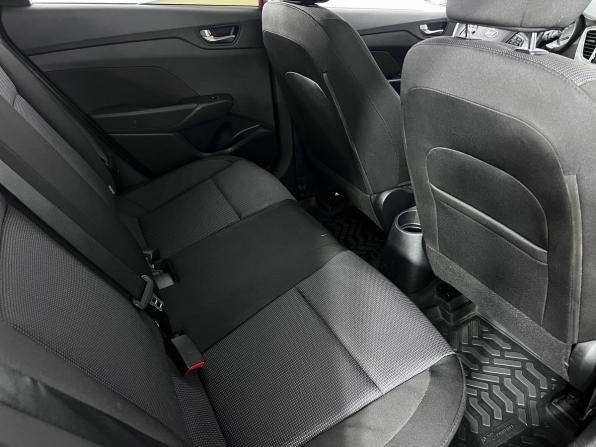 Hyundai Solaris II с пробегом 2019 года, цена 1 490 000 рублей, 67000 км, седан, Автокод Объявления