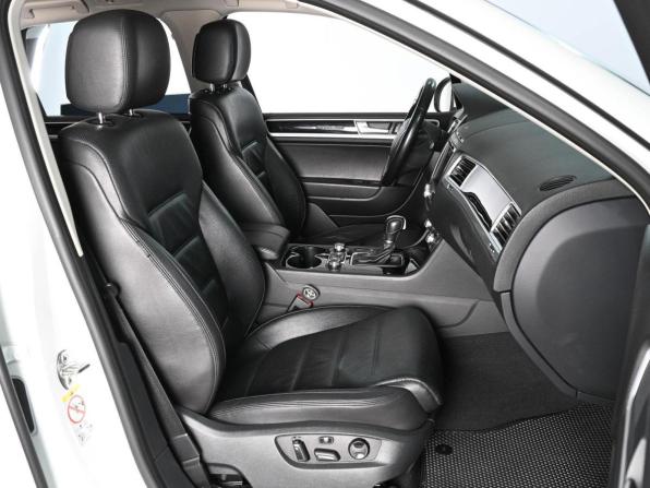 Volkswagen Touareg II Рестайлинг с пробегом 2017 года, цена 3 719 000 рублей, 86356 км, внедорожник, Автокод Объявления
