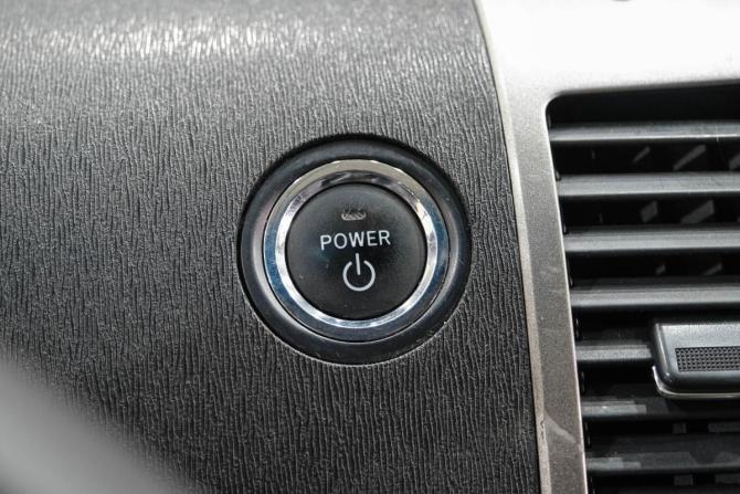 Toyota Prius II Рестайлинг (XW20) с пробегом 2008 года, цена 859 000 рублей, 320000 км, лифтбек, Автокод Объявления
