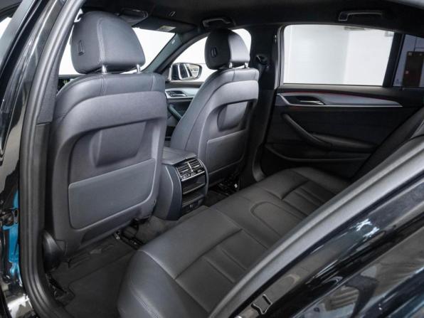 BMW 5 серии VII (G30/G31/G38) с пробегом 2018 года, цена 2 980 000 рублей, 168246 км, седан, Автокод Объявления
