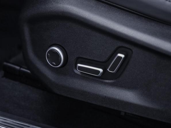 Geely Monjaro I с пробегом 2025 года, цена 3 739 000 рублей, 13929 км, внедорожник, Автокод Объявления