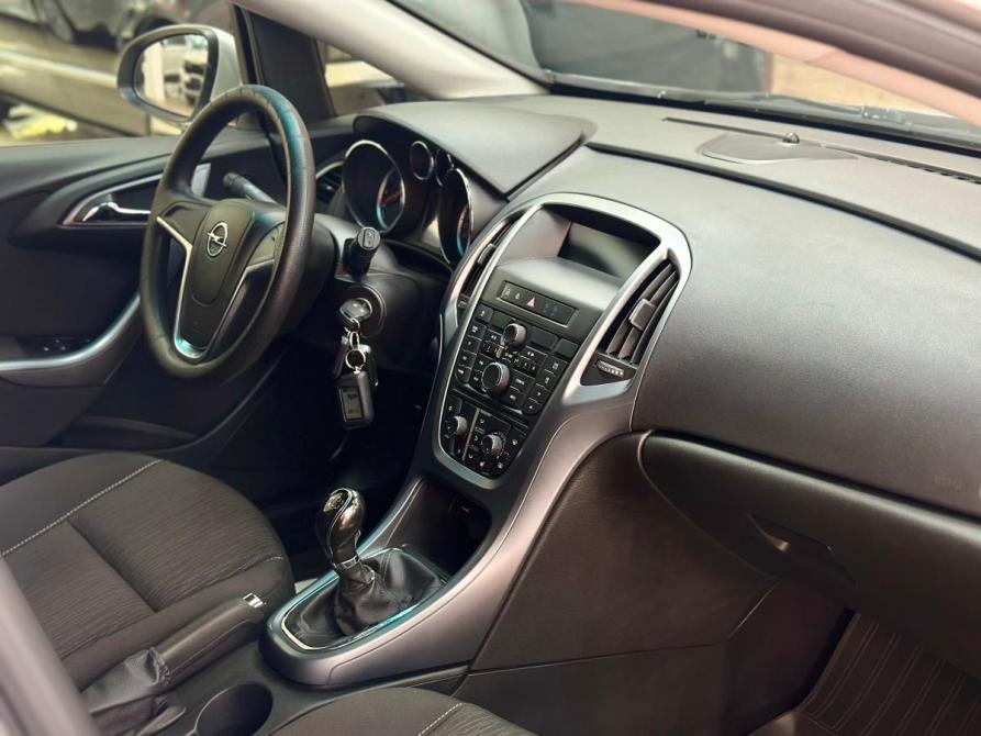 Opel Astra J Рестайлинг Уфа  - изображение 30