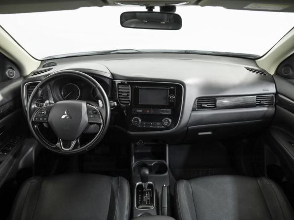 Mitsubishi Outlander III Рестайлинг 2 с пробегом 2015 года, цена 1 849 000 рублей, 142797 км, внедорожник, Автокод Объявления