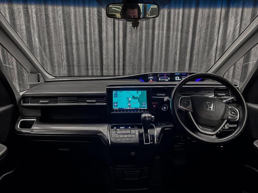 Honda Stepwgn V Красноярск  - изображение 10