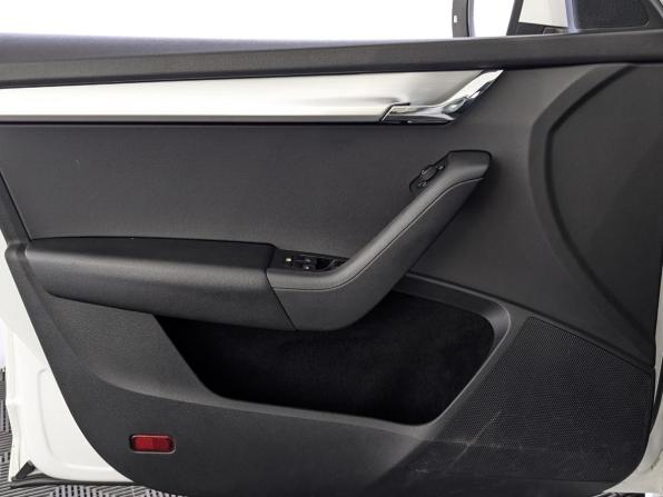 Skoda Octavia III (A7) Рестайлинг с пробегом 2020 года, цена 1 655 000 рублей, 133830 км, лифтбек, Автокод Объявления