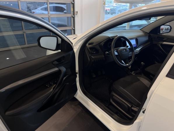 Lada (ВАЗ) Vesta I Рестайлинг (NG) с пробегом 2024 года, цена 1 360 000 рублей, 42495 км, седан, Автокод Объявления
