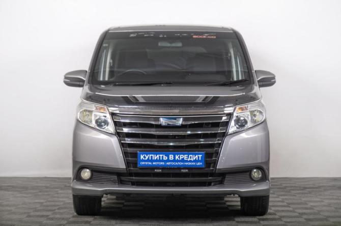 Toyota Noah III (R80) с пробегом 2015 года, цена 1 859 000 рублей, 178300 км, минивэн, Автокод Объявления