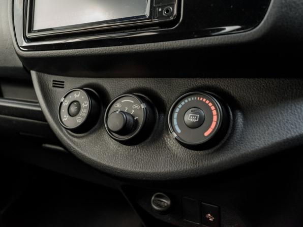 Toyota Vitz III (XP130) Рестайлинг 2 с пробегом 2019 года, цена 980 000 рублей, 98024 км, хэтчбек, Автокод Объявления
