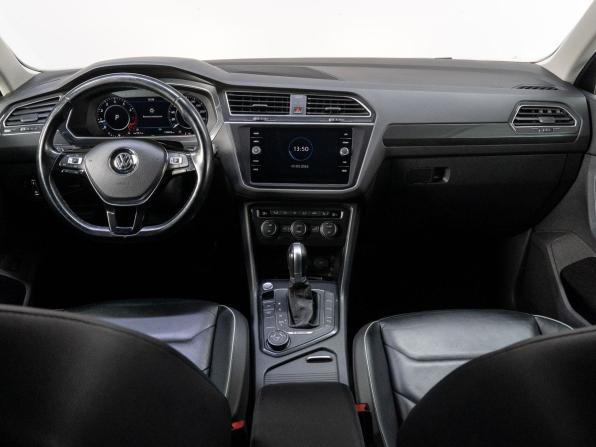 Volkswagen Tiguan II с пробегом 2017 года, цена 2 700 000 рублей, 179869 км, внедорожник, Автокод Объявления
