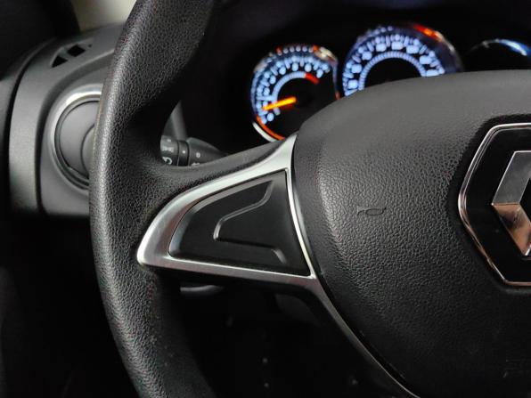 Renault Logan II Рестайлинг с пробегом 2020 года, цена 958 000 рублей, 56000 км, седан, Автокод Объявления