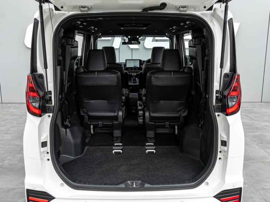 Toyota Noah IV (R90) Краснодар  - изображение 20