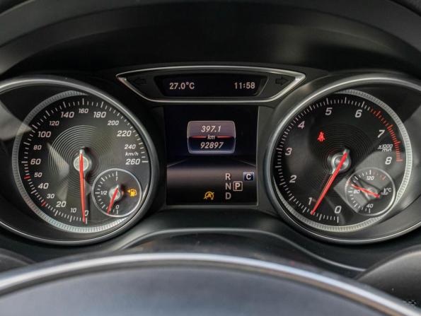 Mercedes-Benz GLA I (X156) Рестайлинг с пробегом 2018 года, цена 1 899 000 рублей, 92897 км, внедорожник, Автокод Объявления