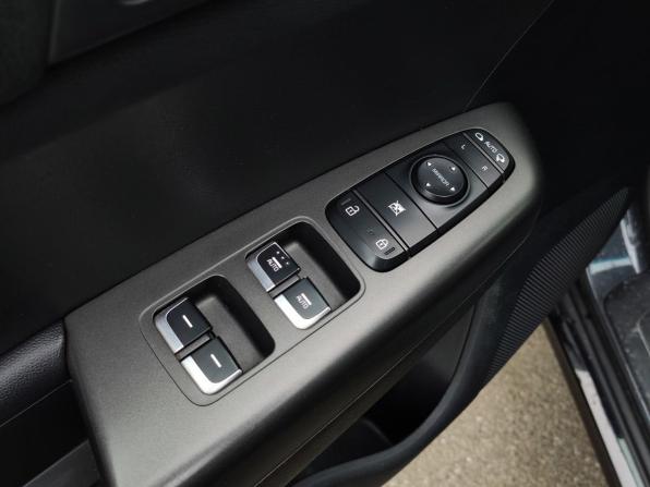 Kia Sportage IV Рестайлинг с пробегом 2021 года, цена 1 950 000 рублей, 148586 км, внедорожник, Автокод Объявления