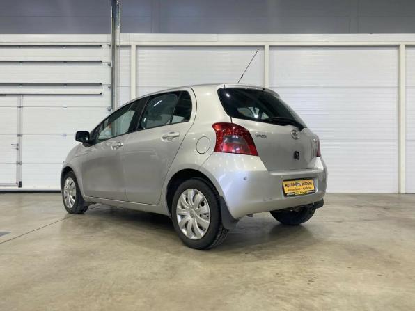 Toyota Yaris II с пробегом 2008 года, цена 570 000 рублей, 153616 км, хэтчбек, Автокод Объявления