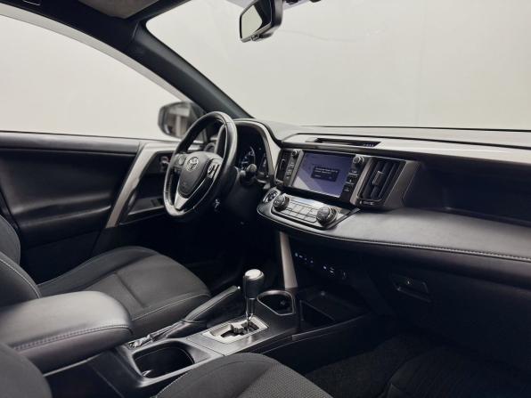 Toyota RAV4 IV (XA40) Рестайлинг с пробегом 2019 года, цена 3 080 000 рублей, 109962 км, внедорожник, Автокод Объявления