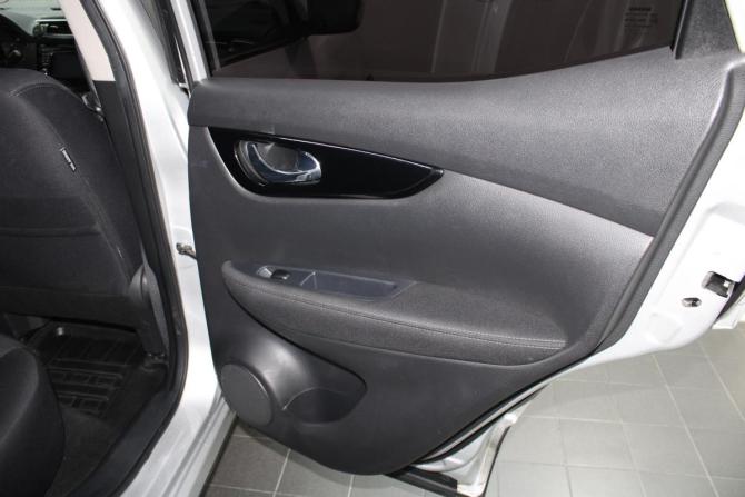 Nissan Qashqai II с пробегом 2018 года, цена 1 900 000 рублей, 79100 км, внедорожник, Автокод Объявления