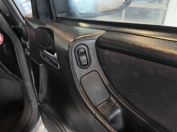 Opel Zafira A с пробегом 2000 года, цена 200 000 рублей, 301186 км, компактвэн, Автокод Объявления