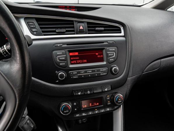 Kia Ceed II Рестайлинг с пробегом 2018 года, цена 1 590 000 рублей, 17768 км, хэтчбек, Автокод Объявления