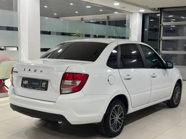 Lada (ВАЗ) Granta I Рестайлинг с пробегом 2023 года, цена 855 000 рублей, 51731 км, седан, Автокод Объявления