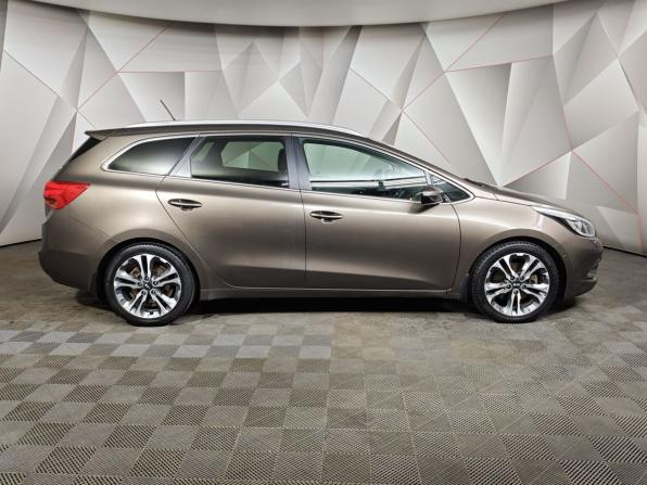 Kia Ceed II с пробегом 2015 года, цена 1 219 000 рублей, 150857 км, универсал, Автокод Объявления