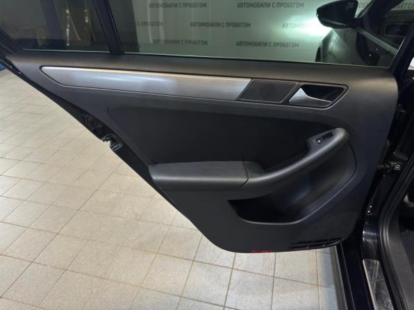 Volkswagen Jetta VI с пробегом 2012 года, цена 739 000 рублей, 180000 км, седан, Автокод Объявления