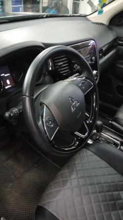 Mitsubishi Outlander III Рестайлинг 3 с пробегом 2021 года, цена 2 453 000 рублей, 60756 км, внедорожник, Автокод Объявления