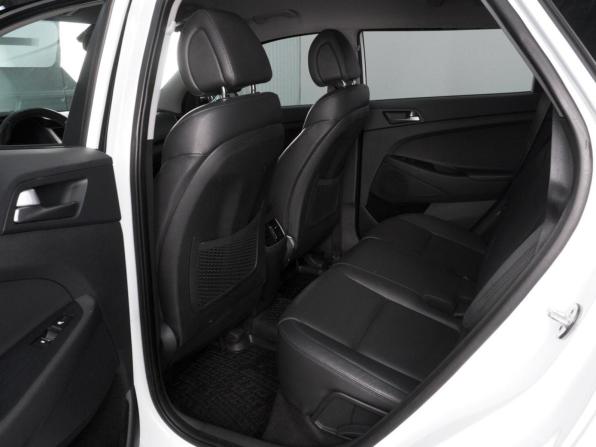 Hyundai Tucson III с пробегом 2015 года, цена 1 948 000 рублей, 131823 км, внедорожник, Автокод Объявления