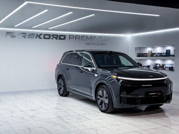 Li Auto (Lixiang) L9 I Рестайлинг с пробегом 2024 года, цена 7 700 000 рублей, 17916 км, внедорожник, Автокод Объявления